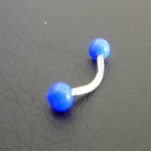 Piercing arcade bleu