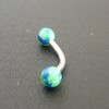 Piercing arcade bleu et vert