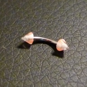 Piercing arcade orange et blanc