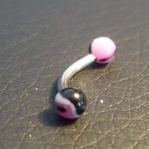 Piercing arcade noir rose Ying Yang