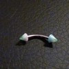 Piercing arcade vert, bleu et blanc