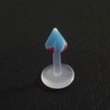 Piercing labret bleu, rouge et blanc