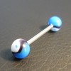Piercing langue noir, blanc, bleu motif: ying yang