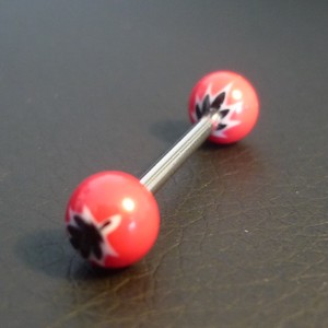 Piercing langue rouge et noir