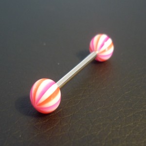Piercing langue rose, orange et blanc