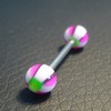 Piercing langue rose, vert et blanc