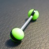 Piercing langue vert et noir