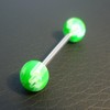 Piercing langue vert