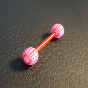 Piercing langue Rose et blanc