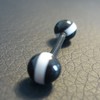 Piercing langue noir et blanc