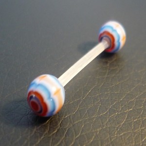 Piercing langue bleu et orange